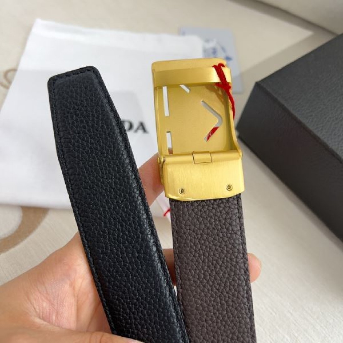 PRADA プラダ スーパーコピー ベルト 柔らかい 快適な 高品質な