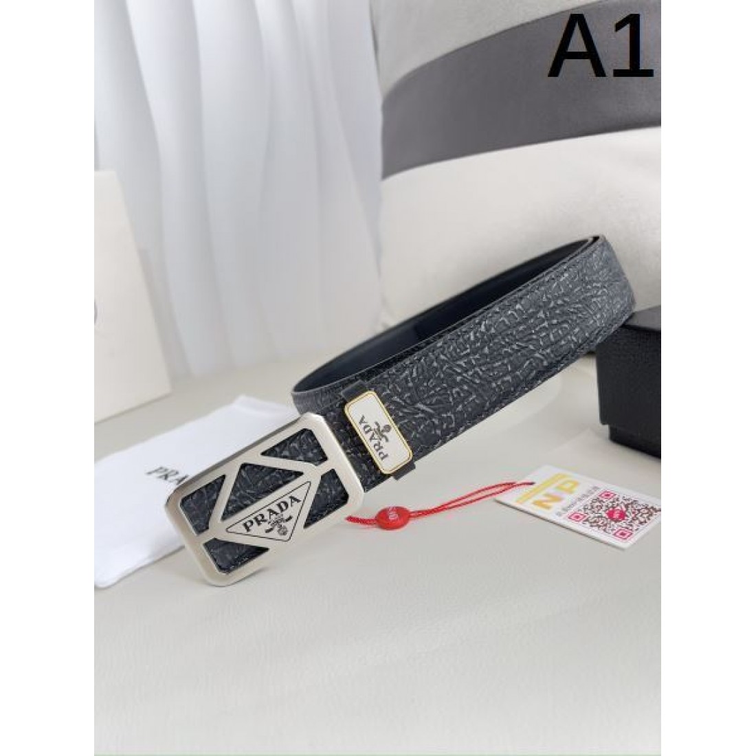 プラダ スーパーコピー ベルト モダンな スタイリッシュな PRADA