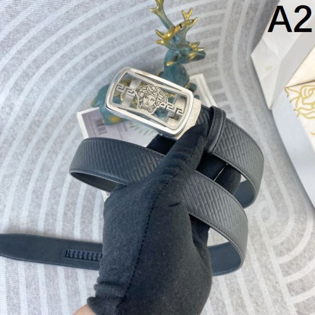 洗練された 高級感のある VERSACE ヴェルサーチェ コピー ベルト