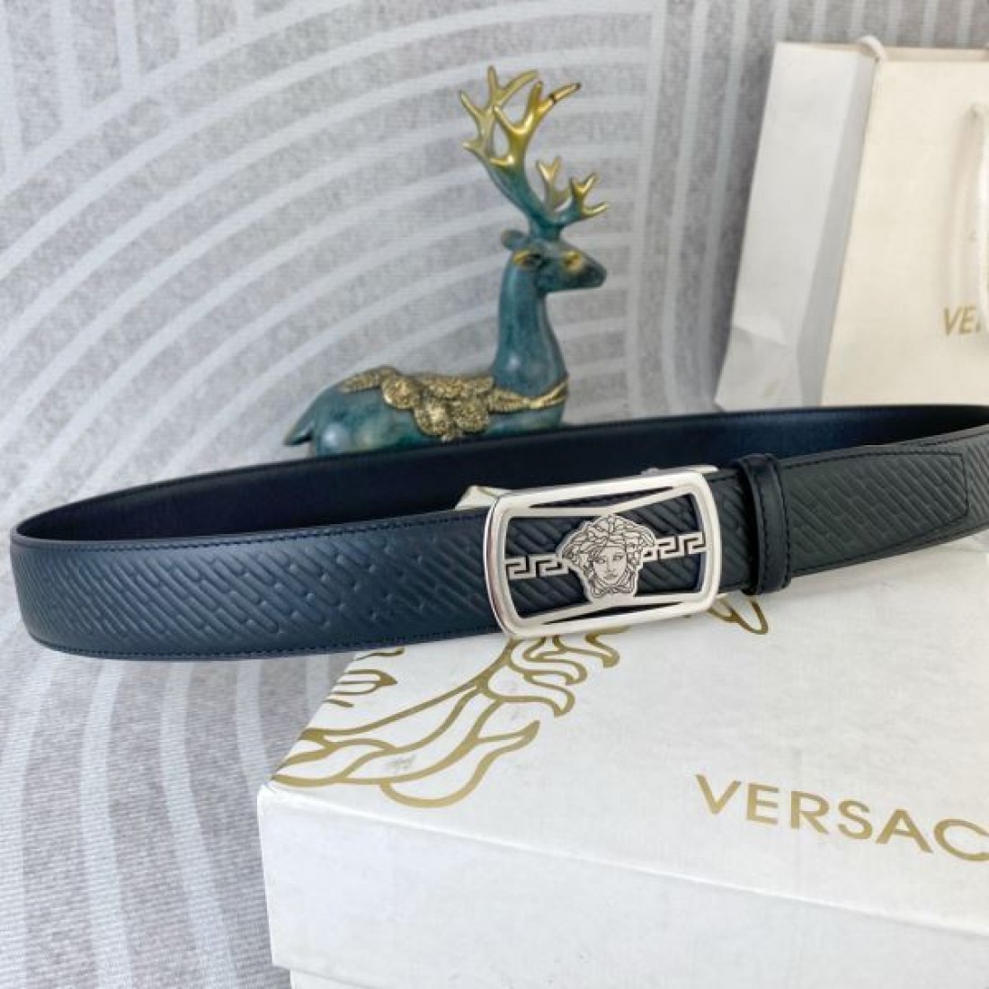洗練された 高級感のある VERSACE ヴェルサーチェ コピー ベルト