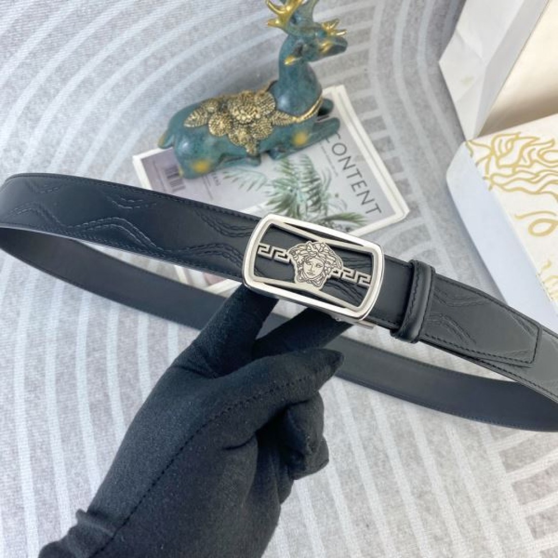 フォーマルな VERSACE ヴェルサーチェ コピー ベルト 上品な 柔らかい