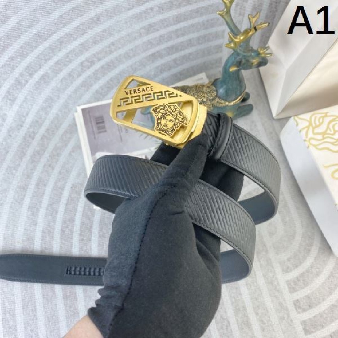 ヴェルサーチェ コピー ベルト エレガントな ラグジュアリーな VERSACE