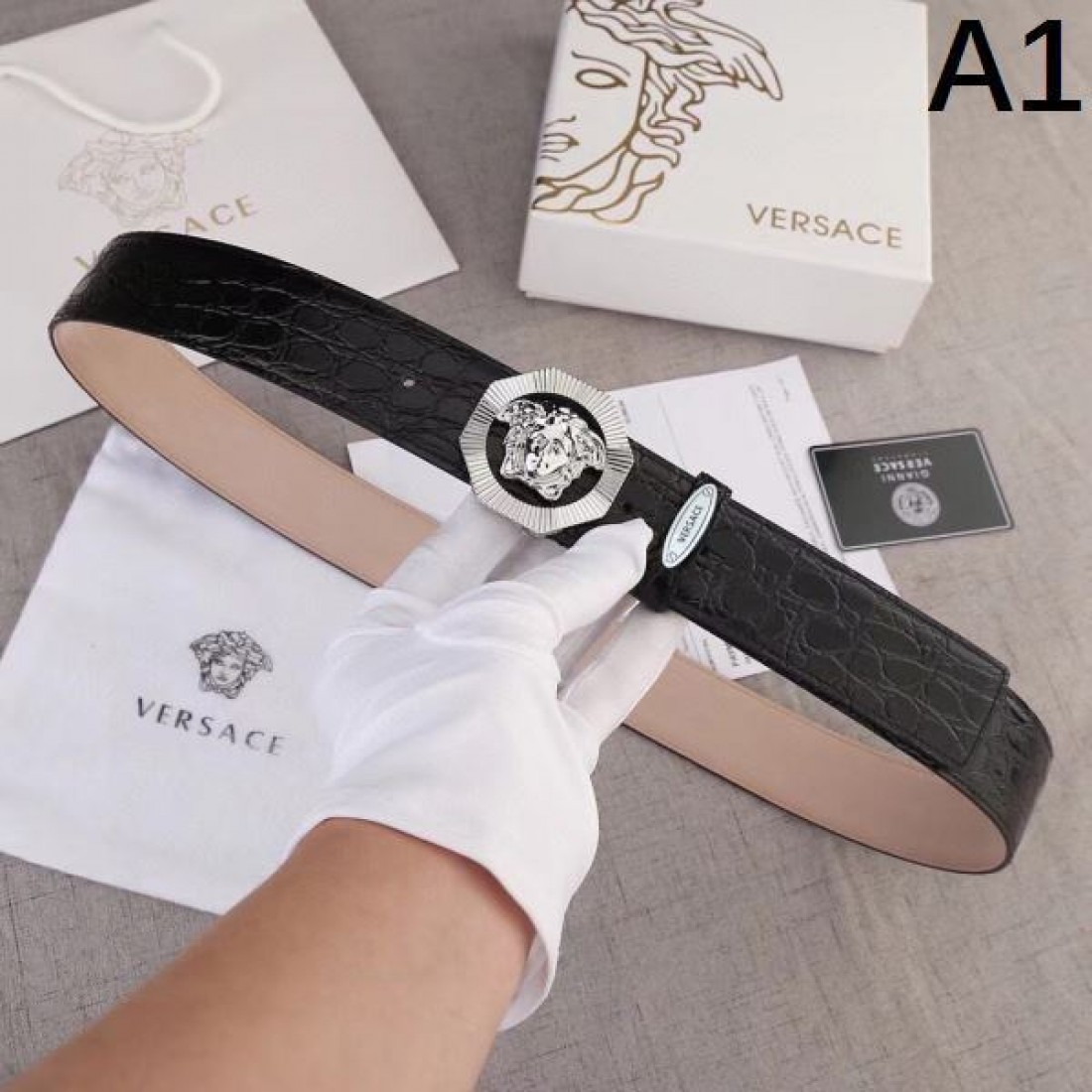 VERSACE モダンな スタイリッシュな ヴェルサーチェ コピー ベルト