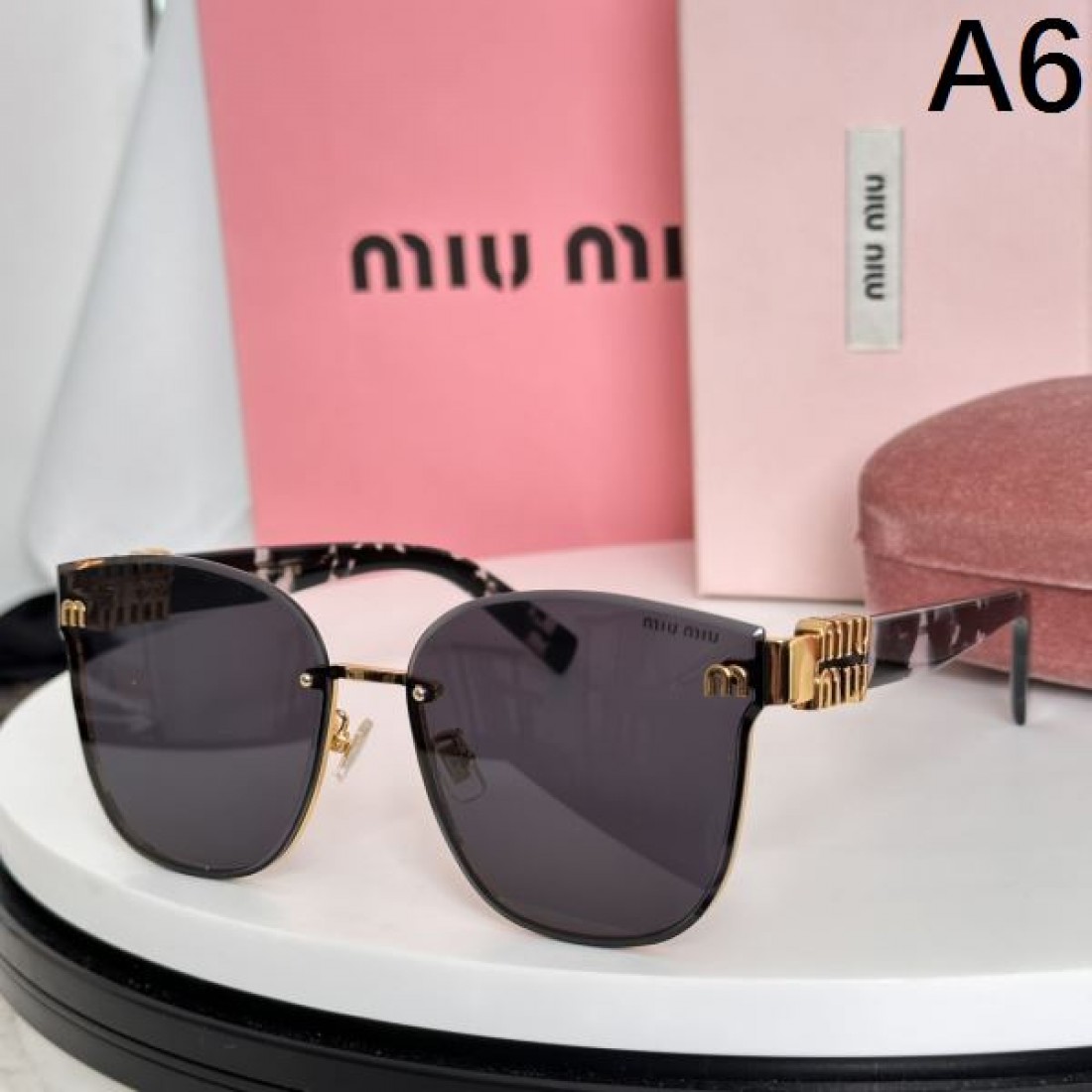 フェミニンな お洒落な MIU MIU ミュウミュウ コピー サングラス 