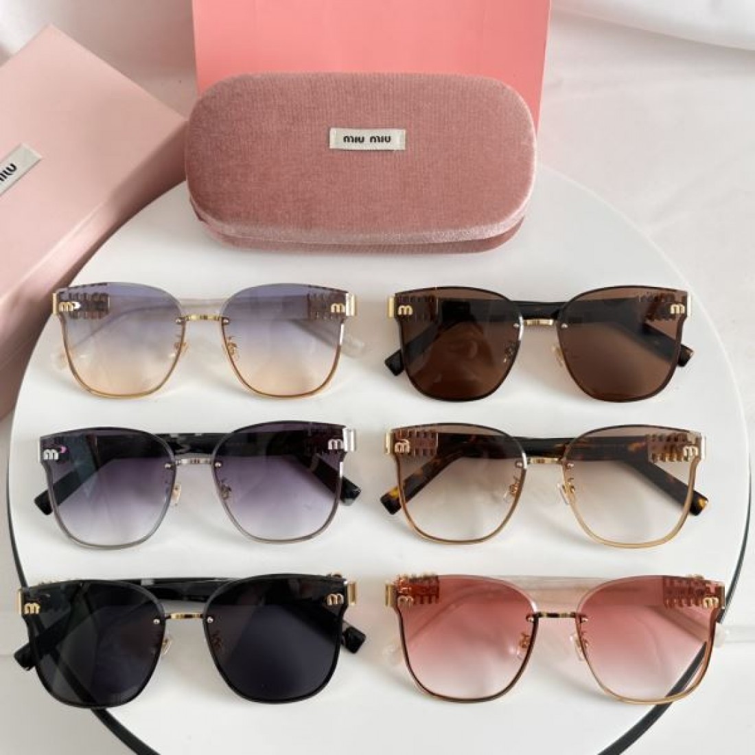 フェミニンな お洒落な MIU MIU ミュウミュウ コピー サングラス 
