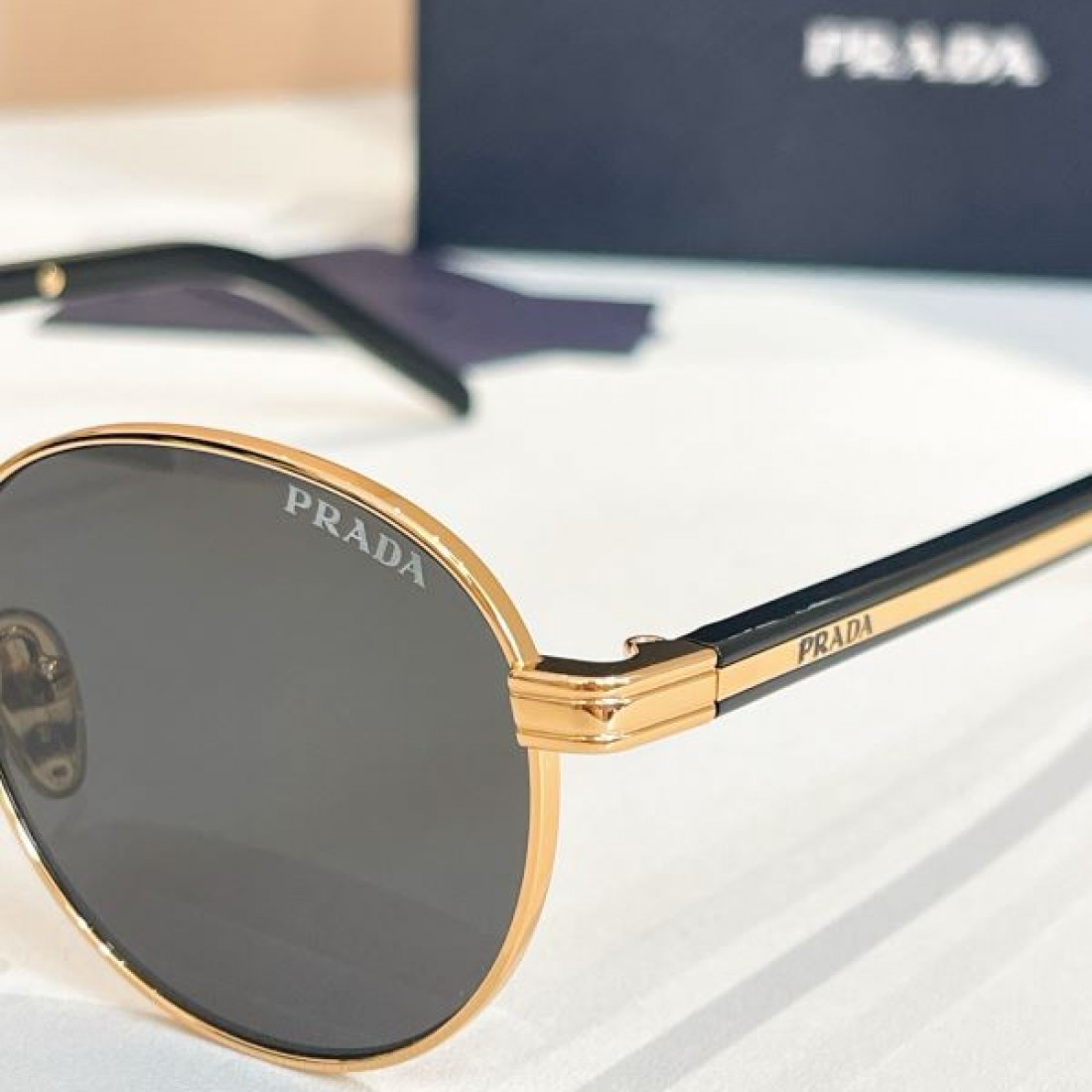 モダンな PRADA プラダ コピー サングラス エレガントな 上品な
