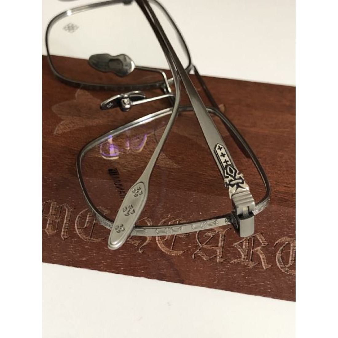 洗練された クールな CHROME HEARTS クロムハーツ コピー サングラス