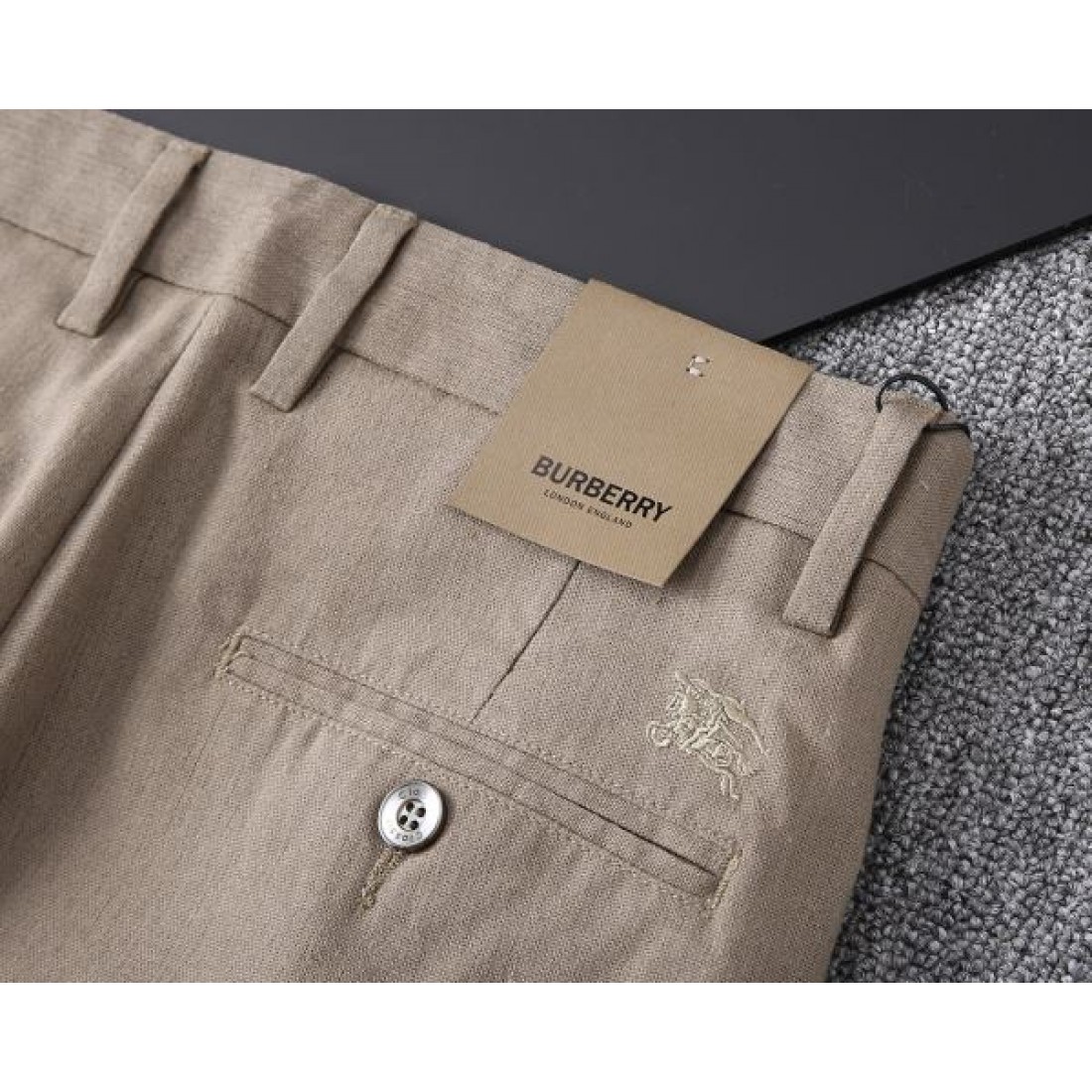 BURBERRY バーバリー コピー カジュアルパンツ 洗練された 上品な