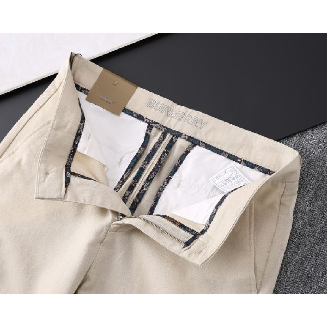 最新作 バーバリー コピー カジュアルパンツ こなれ感たっぷり 華やかな BURBERRY