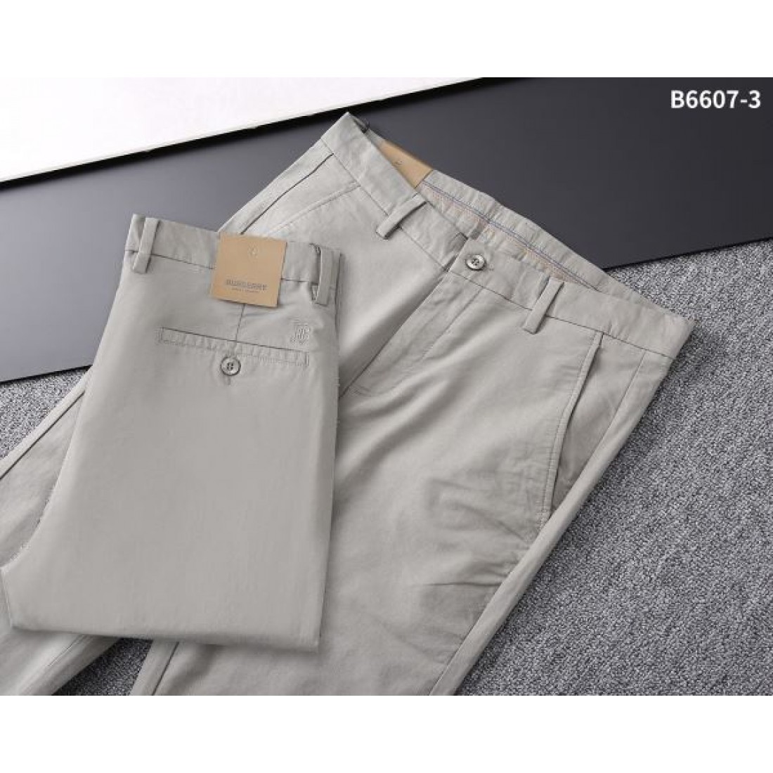 一瞬で華やぐ BURBERRY バーバリー コピー カジュアルパンツ ギフトにも最適