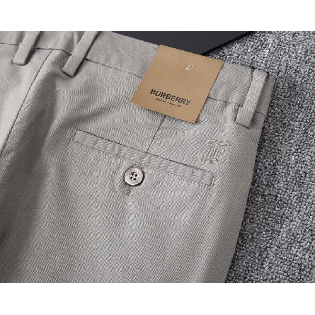 一瞬で華やぐ BURBERRY バーバリー コピー カジュアルパンツ ギフトにも最適