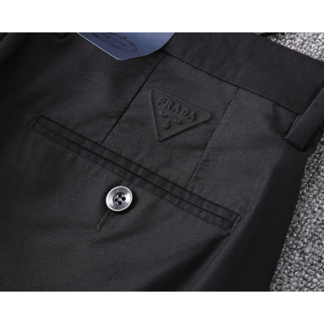 PRADA プラダ スーパーコピー カジュアルパンツ 洗練された 大人可愛い 