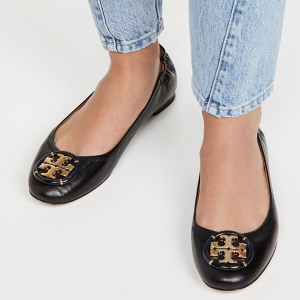 トリーバーチ 偽物 革靴 Tory Burch♥マルチロゴフラット付きミニーバレエシューズ トリーバーチ 偽物 革靴 Tory Burch♥マルチロゴフラット付きミニーバレエシューズ