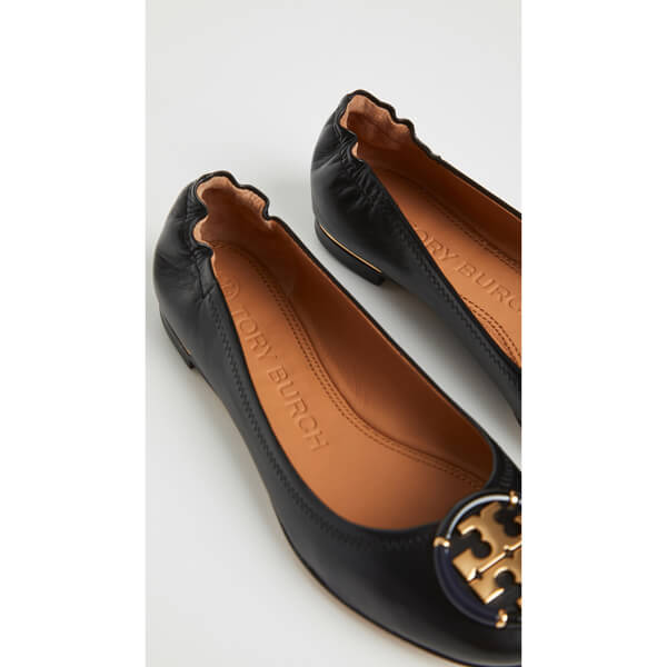 トリーバーチ 偽物 革靴 Tory Burch♥マルチロゴフラット付きミニーバレエシューズ トリーバーチ 偽物 革靴 Tory Burch♥マルチロゴフラット付きミニーバレエシューズ