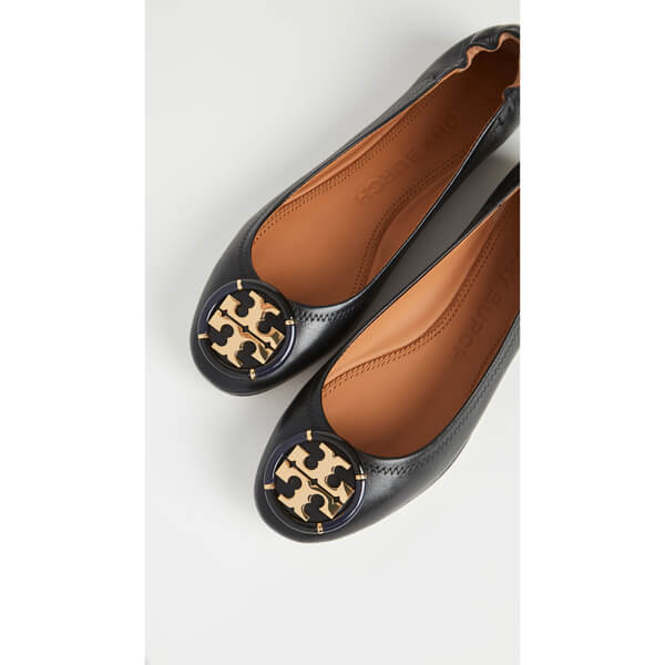 トリーバーチ 偽物 革靴 Tory Burch♥マルチロゴフラット付きミニーバレエシューズ トリーバーチ 偽物 革靴 Tory Burch♥マルチロゴフラット付きミニーバレエシューズ