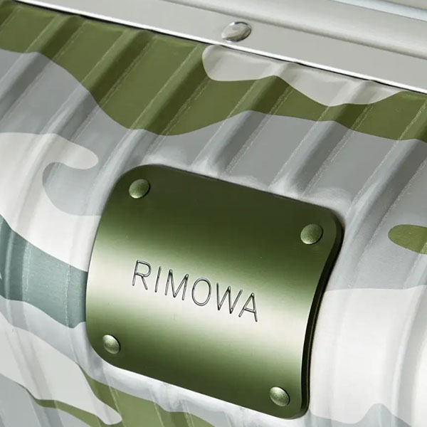 新作 リモワ キャビン 偽物55cmカモフラージュプリントアルミスーツケース 2色