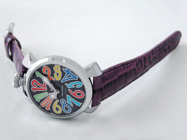 ガガミラノ マニュアーレ　40mm　クォーツ 5020.2 ダークパープル革