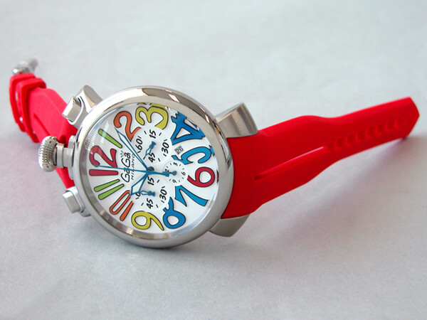ガガ･ミラノスーパーコピー GAGAMILANO マニュアルクロノ　48mm　クォーツ z5050.1 レッドラバー ホワイト/マルチカラーアラビア