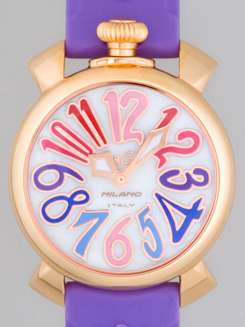 ガガ･ミラノスーパーコピー GAGAMILANO マニュアル　40mm　クォーツ z5021.1 パープルラバー ホワイトシェル/マルチカラーアラビア
