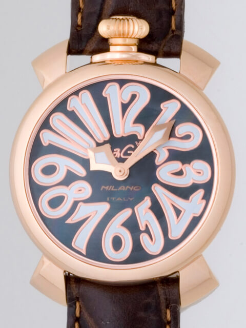 ガガ･ミラノスーパーコピー GAGAMILANO マニュアル　40mm　クォーツ z5021.3 ダークブラウン皮 ブラックシェル/ホワイトアラビア