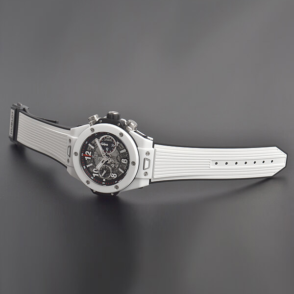 ウブロスーパーコピーhublot ビッグバン ウニコ ホワイトセラミック 411.HX.1170.RX
