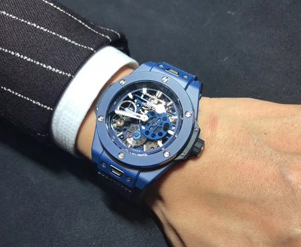 Hublot ウブロスーパーコピー ビッグバン メカ‐10 ブルーセラミック 414.EX.5123.RX