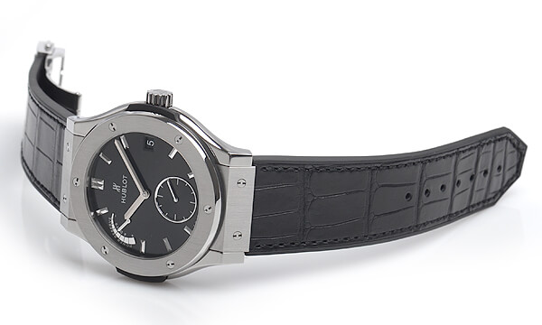 Hublot ウブロスーパーコピー クラシックフュージョン パワーリザーブ８デイズチタニウム 516.NX.1470.LR