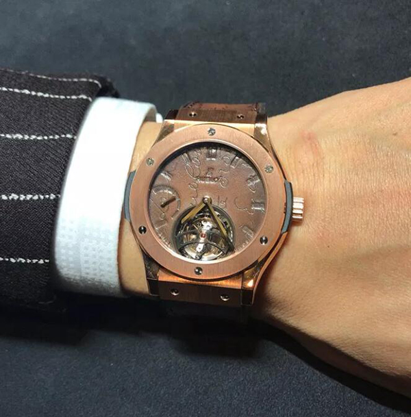 Hublot ウブロスーパーコピー クラシックフュージョン トゥールビヨン 5デイパワーリザーブ ベルルッティ スクリット キングゴールド 505.OX.0500.VR.BER17