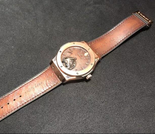 Hublot ウブロスーパーコピー クラシックフュージョン トゥールビヨン 5デイパワーリザーブ ベルルッティ スクリット キングゴールド 505.OX.0500.VR.BER17