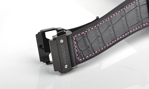 ウブロスーパーコピー Hublot クラシックフュージョン クロノアエロウーマニティ ブラックセラミック 世界限定１００本
