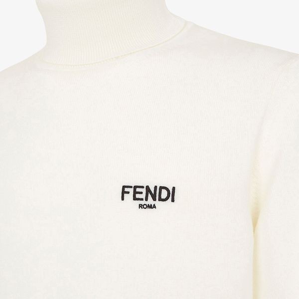 フェンディ 偽物 セーター ホワイトニット ハイネック ロゴ刺繍 FZY470AM0ZF0QA0