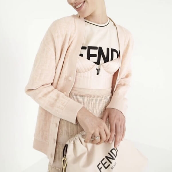フェンディ Ｔシャツ コピー【フェンディ】\'フェンディROMA\' コットンジャージー ロゴTシャツ FS7254AC6BF0