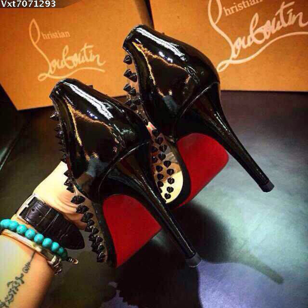 Christian Louboutin 爽やかクリアPVC【ルブタン】Spike Me Vernis/Pvc 100 mm