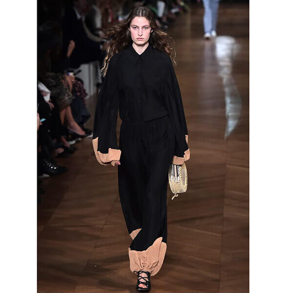 ステラ マッカートニー 偽物 バッグ【Stella McCartney】ロゴ サークル ショルダーバッグ