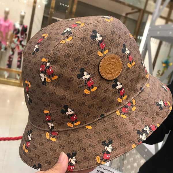 グッチ*ディズニー ミッキーxグッチ キャップ 偽物 リバーシブル バケットハット 602978 4HI86 8475