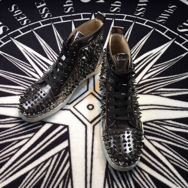 AW15新作☆クリスチャン ルブタンコピー★Christian Louboutin Louis シルバー スパイクスニーカー