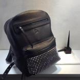 16新作 LOUBOUTIN ルブタンコピー Christian Louboutin leather backpack