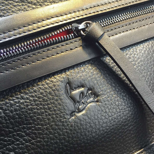 16新作 LOUBOUTIN ルブタンコピー ALIOSHA レザースタッズ バックパック 3155158CM53
