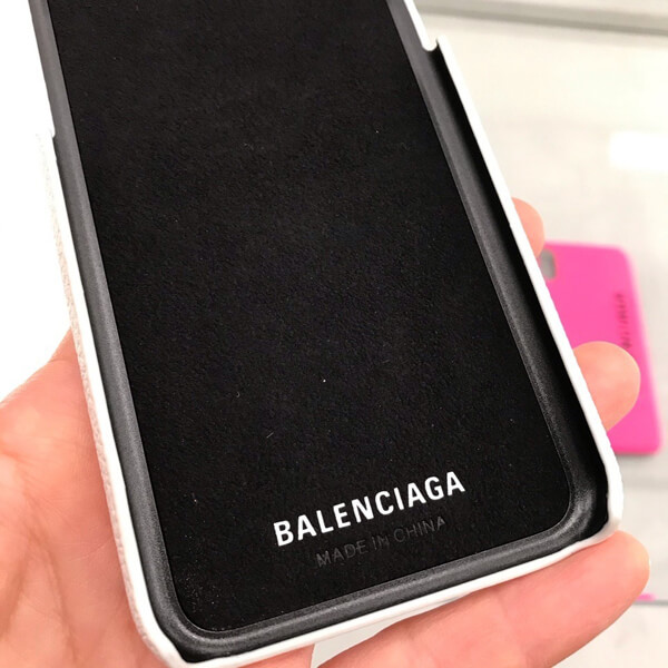 入手困難！バレンシアガ iphone ケース コピー【バレンシアガ】高級レザー iPhone11 X/XS
