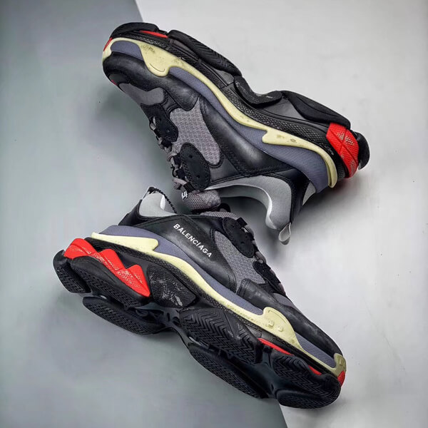 バレンシアガスーパーコピー バレンシアガ Triple S 