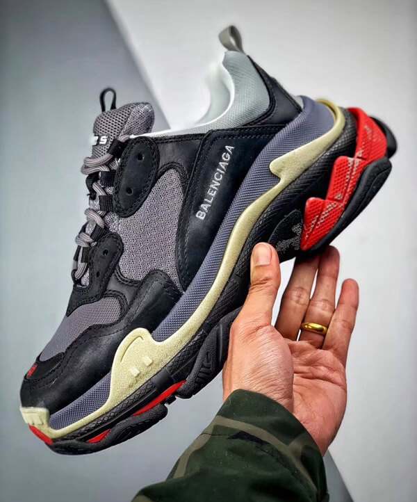 バレンシアガスーパーコピー バレンシアガ Triple S 