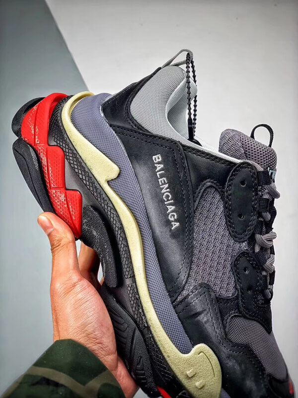 バレンシアガスーパーコピー バレンシアガ Triple S 
