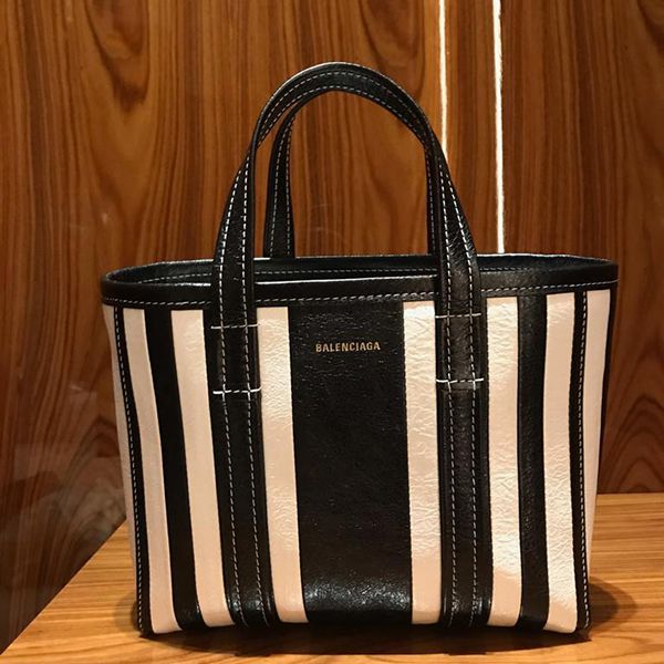 バレンシアガ ハンドバッグ 偽物★BARBES ストラップ付 6714041VGAN1090