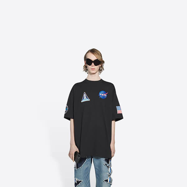 コラボ【バレンシアガ ロゴTシャツ 偽物】× NASA スペース ロゴTシャツ