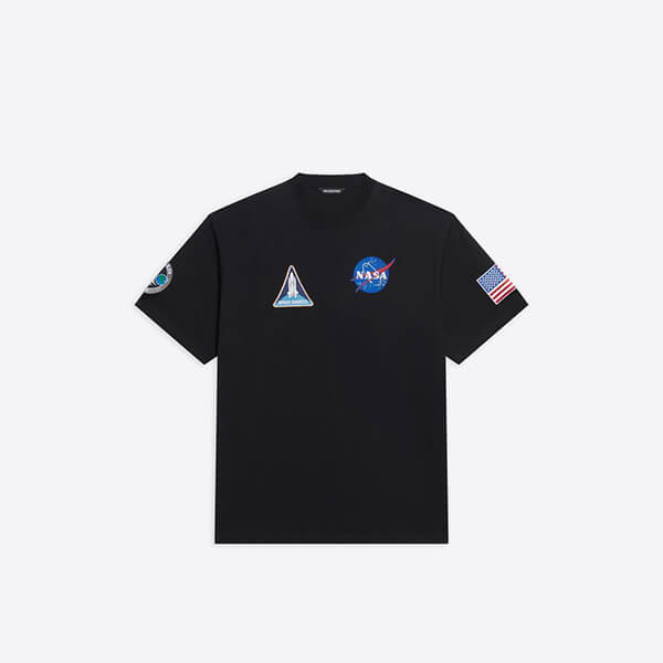 コラボ【バレンシアガ ロゴTシャツ 偽物】× NASA スペース ロゴTシャツ