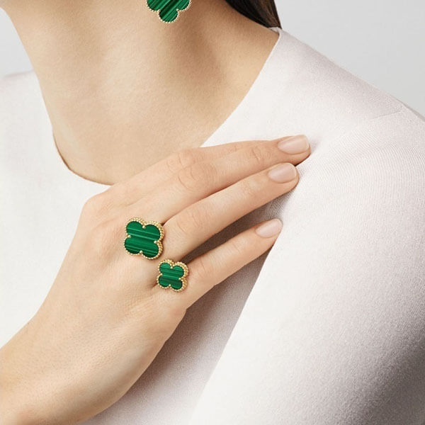 Van Cleef & Arpels ヴァンクリーフ＆アーペル 偽物 孔雀石 YG オープンリング Magic すぐ届く VCARO3MI00