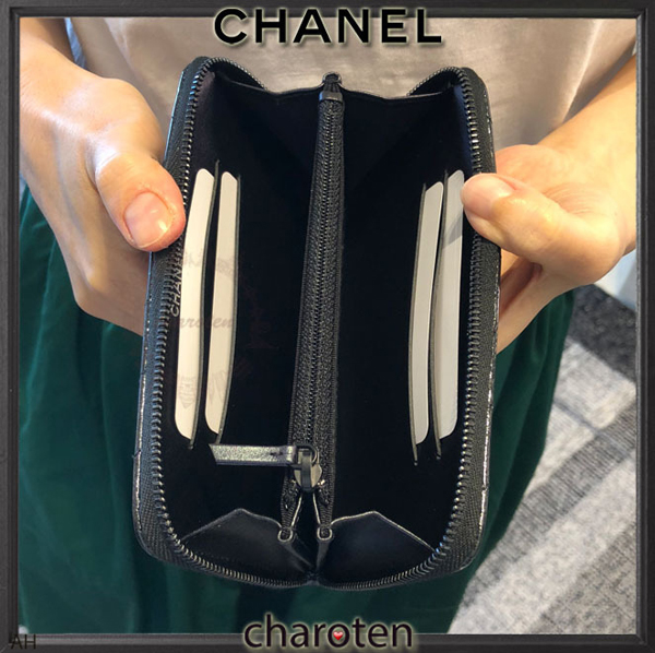 18/19AW シャネルスーパーコピー スマホ入る ミニzip W ブラックメタル金具