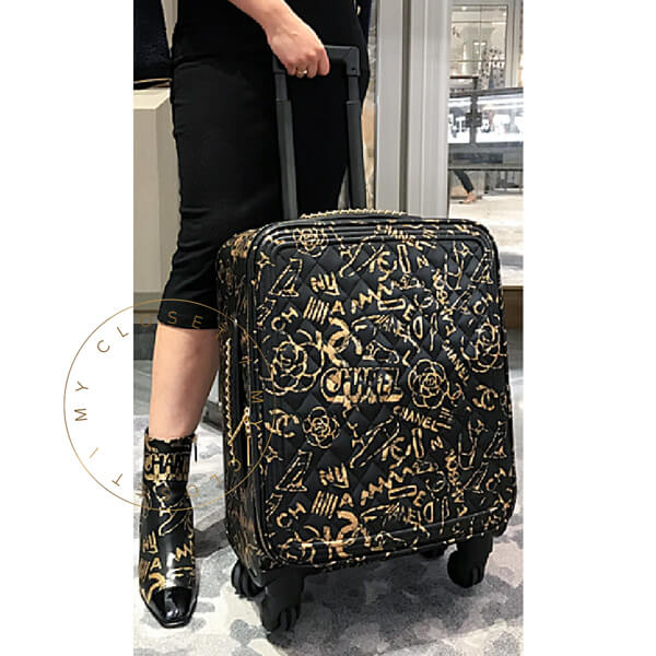 シャネル コピー スーツケース バッグ キャリー トロリー CC ロゴ モノグラム M花 2020新作 A69903 B01085 N4848