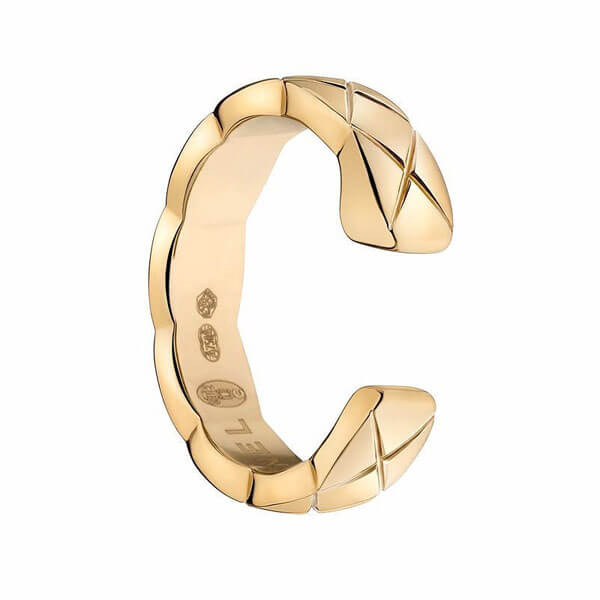 ☆シャネル ピアス コピー ココクラッシュイヤリング18kt 偽物ベージュホワイト J11656