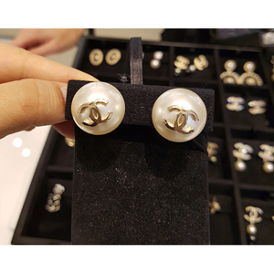 ​新作 エレ女大粒パール シャネル ピアス スーパーコピー ビッグ A85148Y02066_Z2048